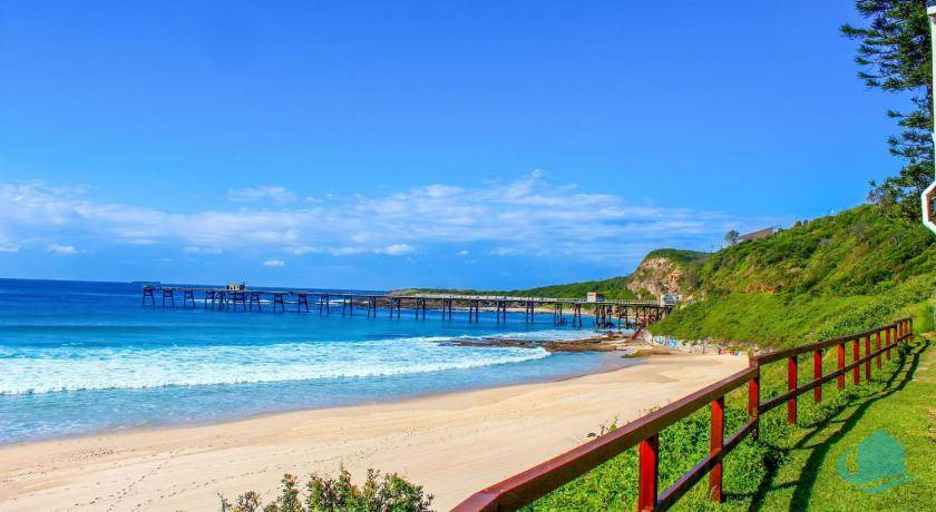 Photo of Others in Catherine Hill Bay