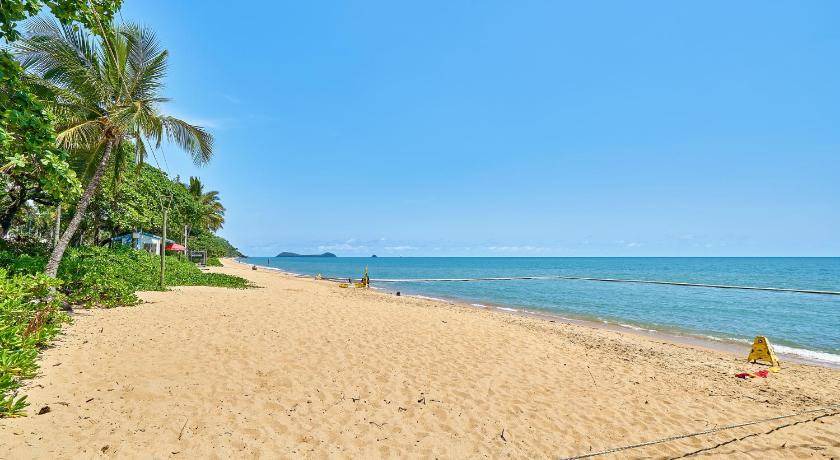 Photo of Others in Trinity Beach