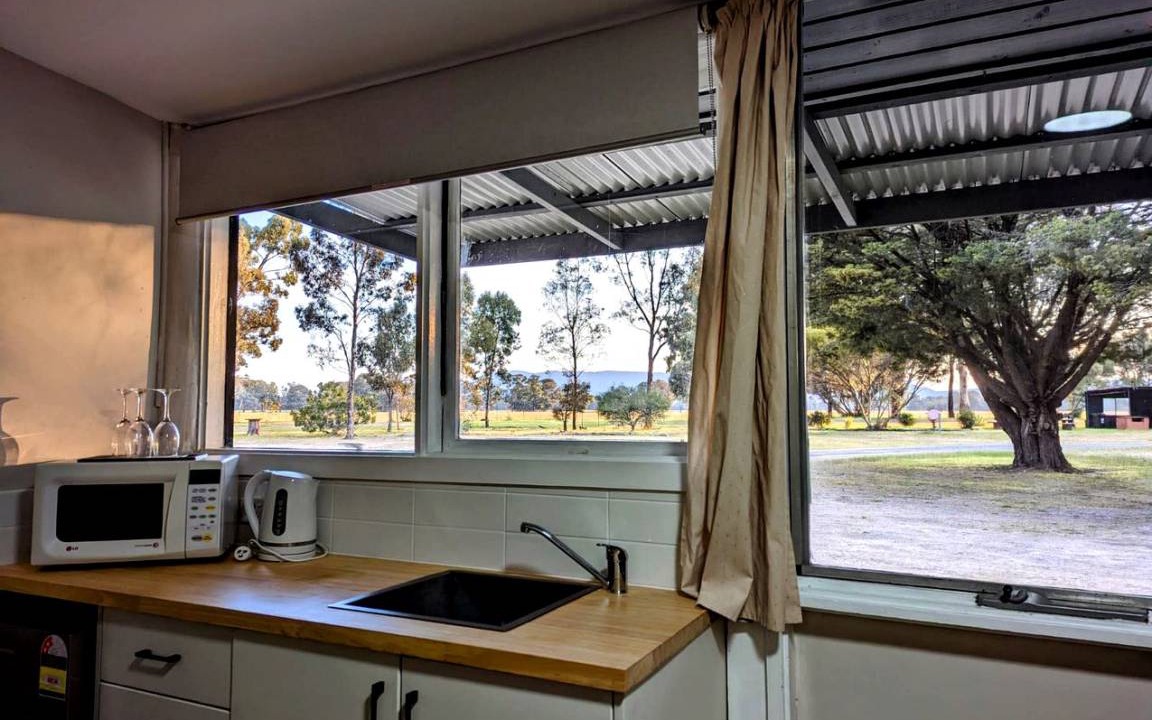 Photo of Kitchen in Dadswells Bridge