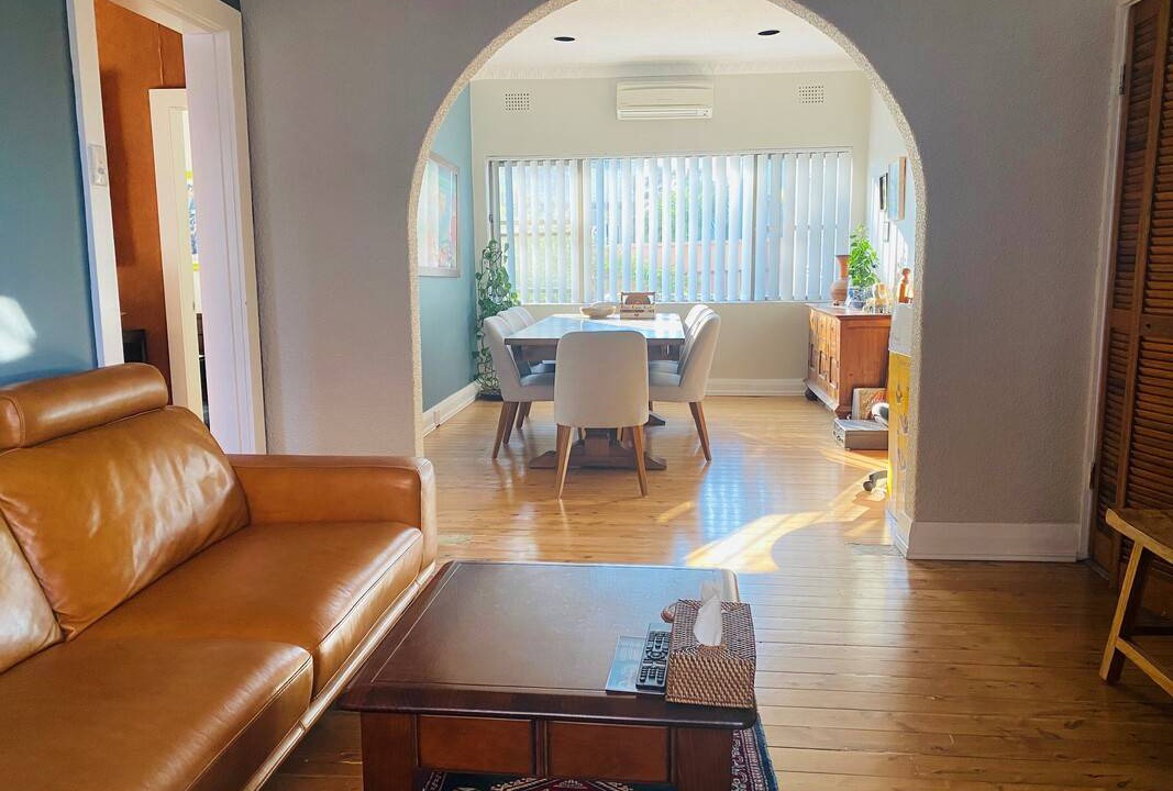 Photo of Livingroom in Bardwell Park