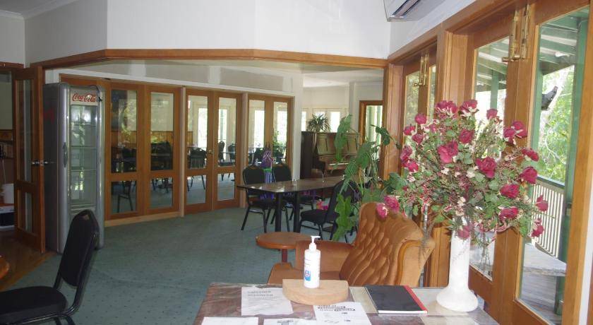 Photo of Others in Halls Gap