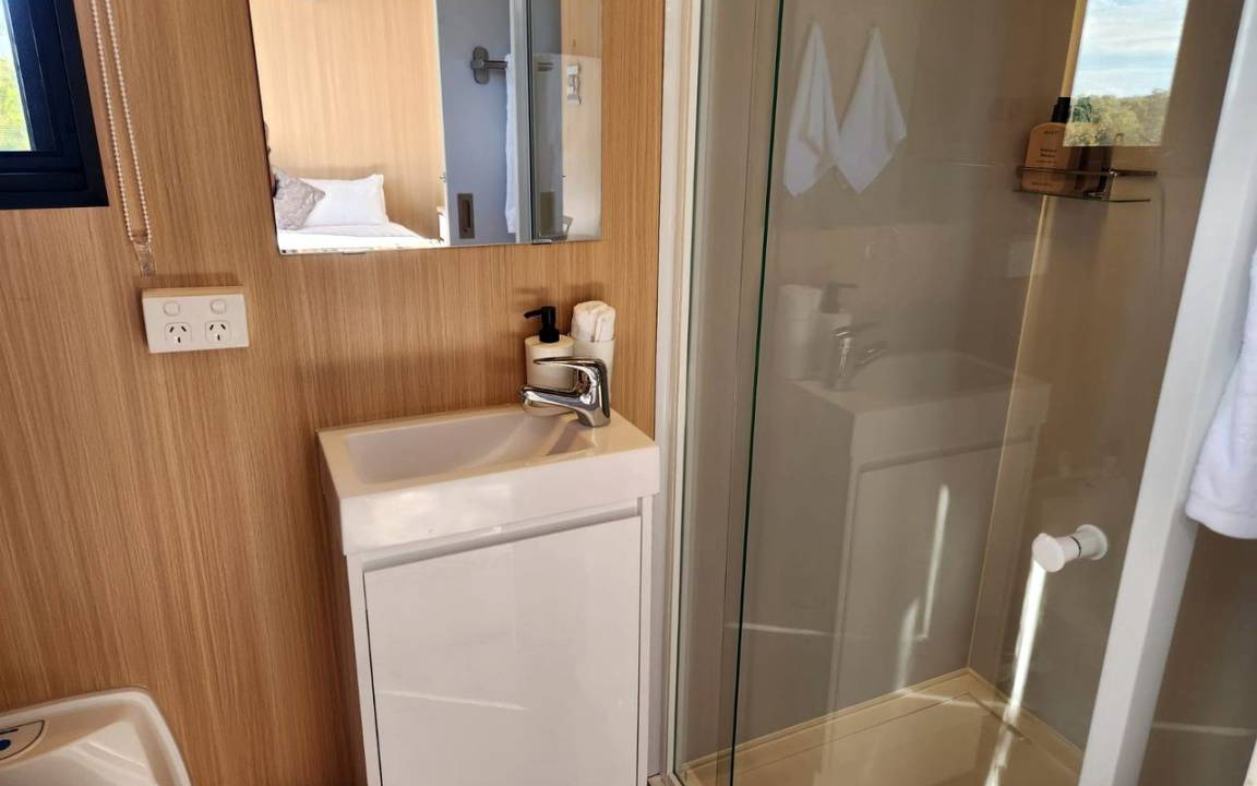Photo of Bathroom in Rainbow Flat