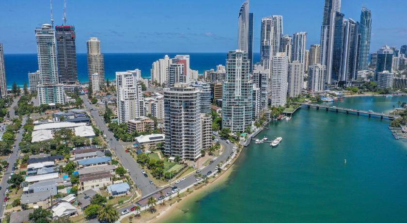 Photo of Others in Surfers Paradise