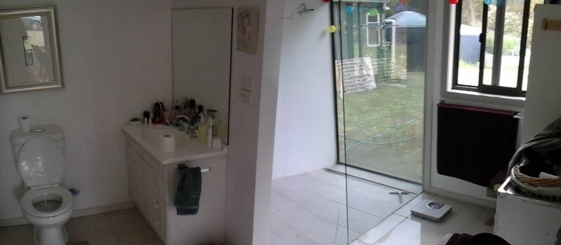Photo of Bathroom in Lunawanna