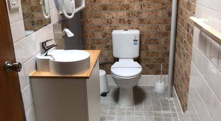 Photo of Bathroom in Eden