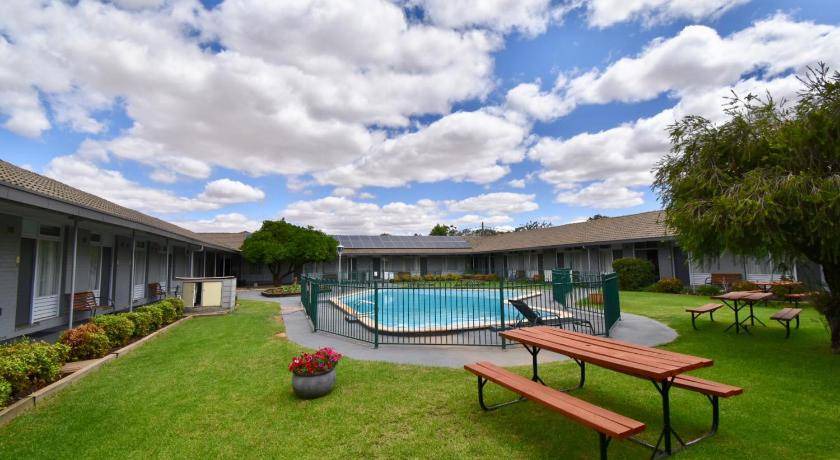 Photo of Others in Cowra
