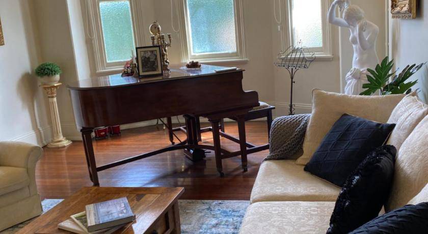 Photo of Livingroom in Wingham