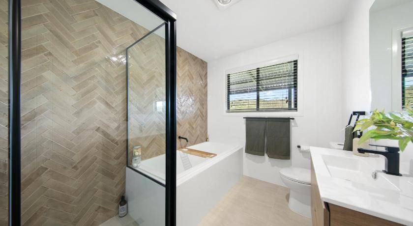 Photo of Bathroom in Broke