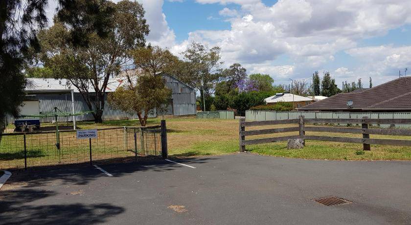 Photo of Others in East Tamworth