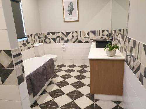 Photo of Bathroom in Kalbarri