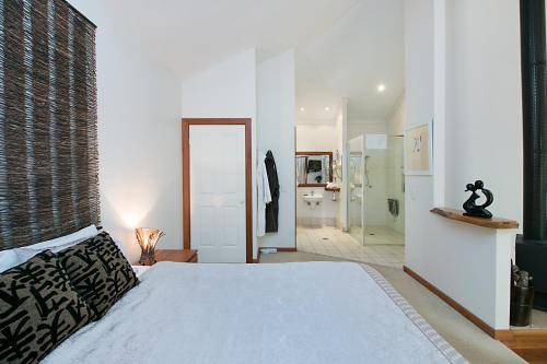 Photo of Bedroom in Limpinwood
