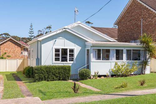 Photo of Buildings in Mollymook