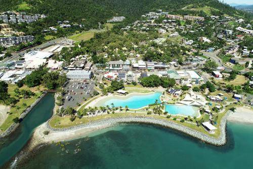 Photo of Others in Airlie Beach