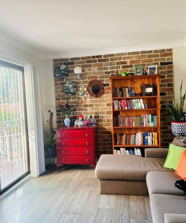 Photo of Livingroom in Bardwell Park