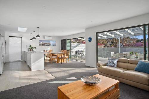 Photo of Livingroom in Sandy Bay