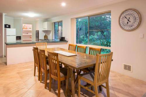Photo of Kitchen in Siesta Park