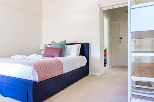 Photo of Bedroom in McMahons Point