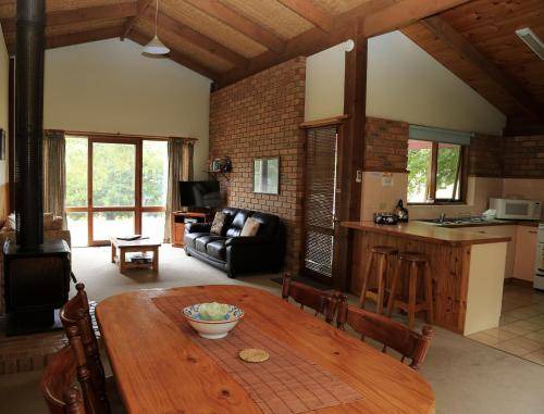 Photo of Livingroom in Jamieson