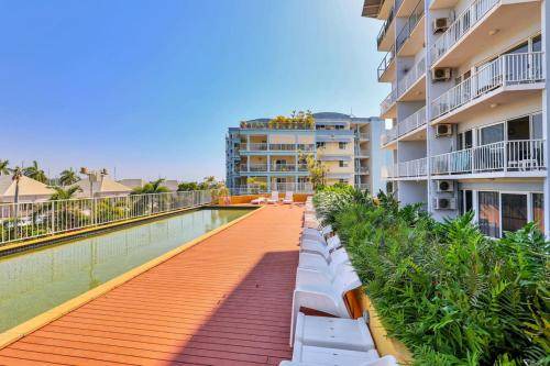 Photo of Patio Balcony in Cullen Bay