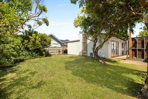 Photo of Buildings in Point Lonsdale