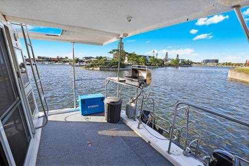 Photo of Others in Pelican Waters