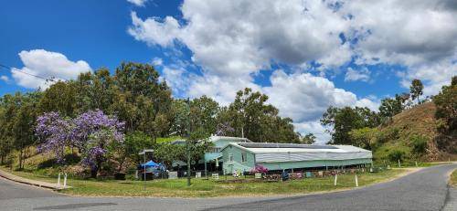 Photo of Others in Mount Morgan