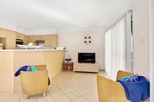 Photo of Livingroom in Salamander Bay