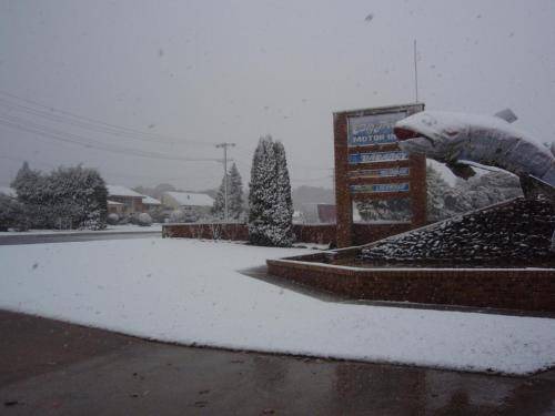 Photo of Others in Oberon