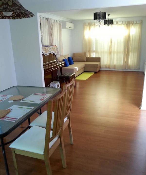 Photo of Livingroom in Eight Mile Plains