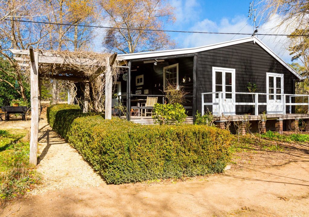 Photo of Buildings in Berrima