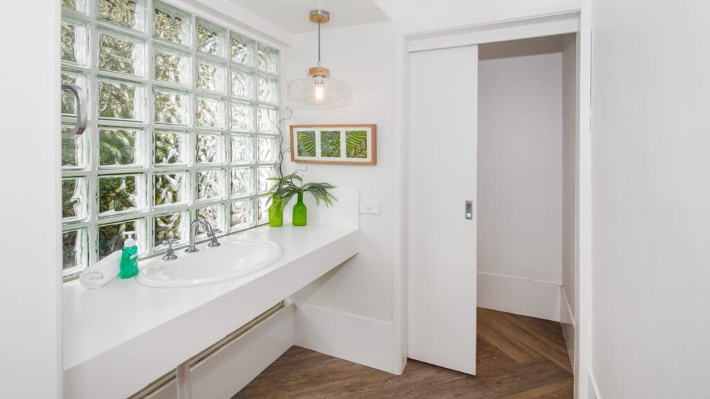 Photo of Bathroom in Mermaid Waters