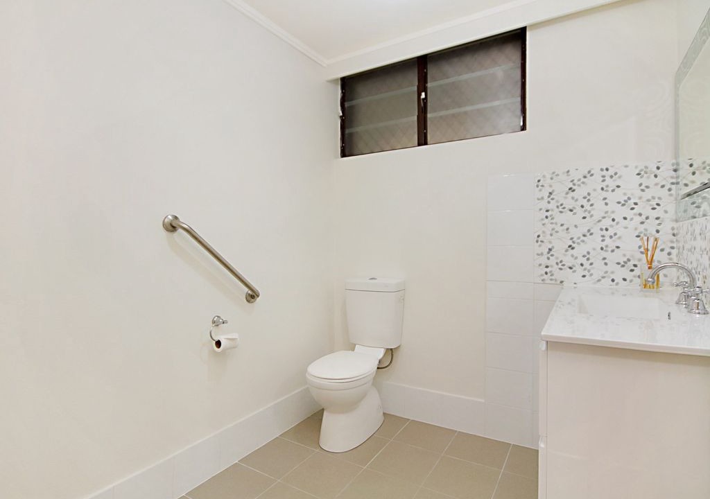 Photo of Bathroom in Tugun