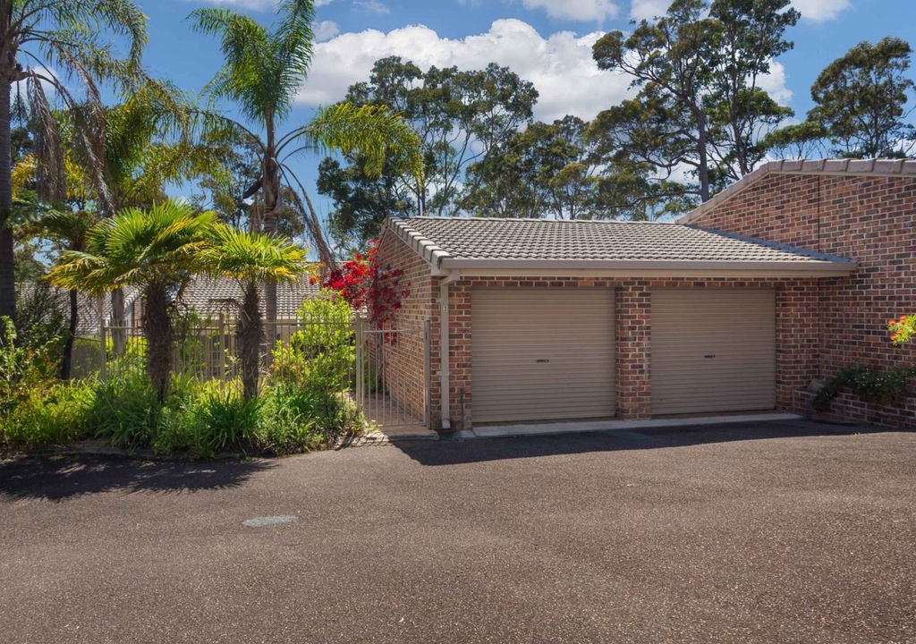 Photo of Buildings in Denhams Beach