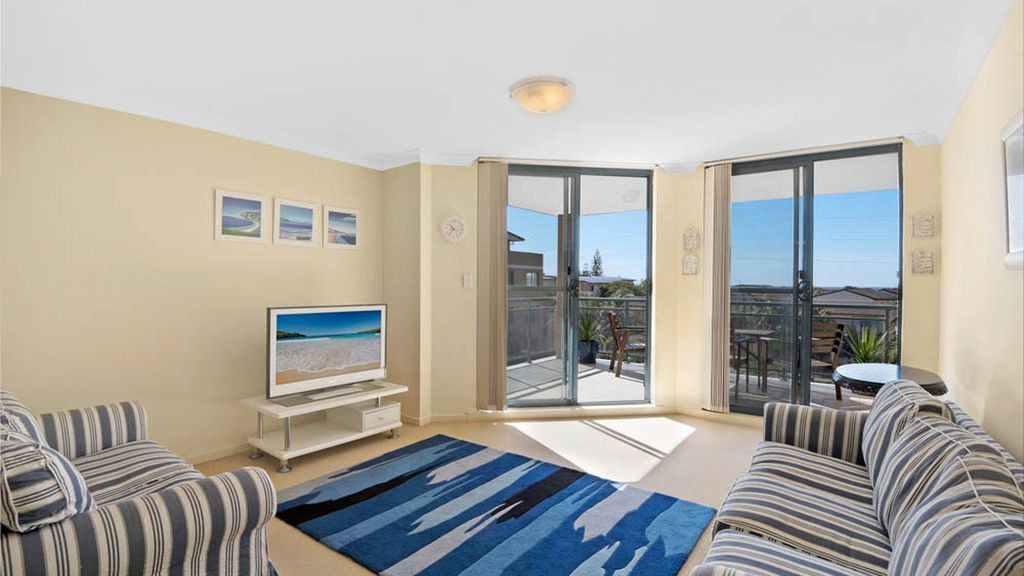 Photo of Livingroom in The Entrance North
