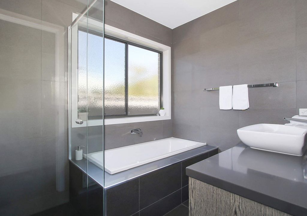 Photo of Bathroom in Yarrawonga