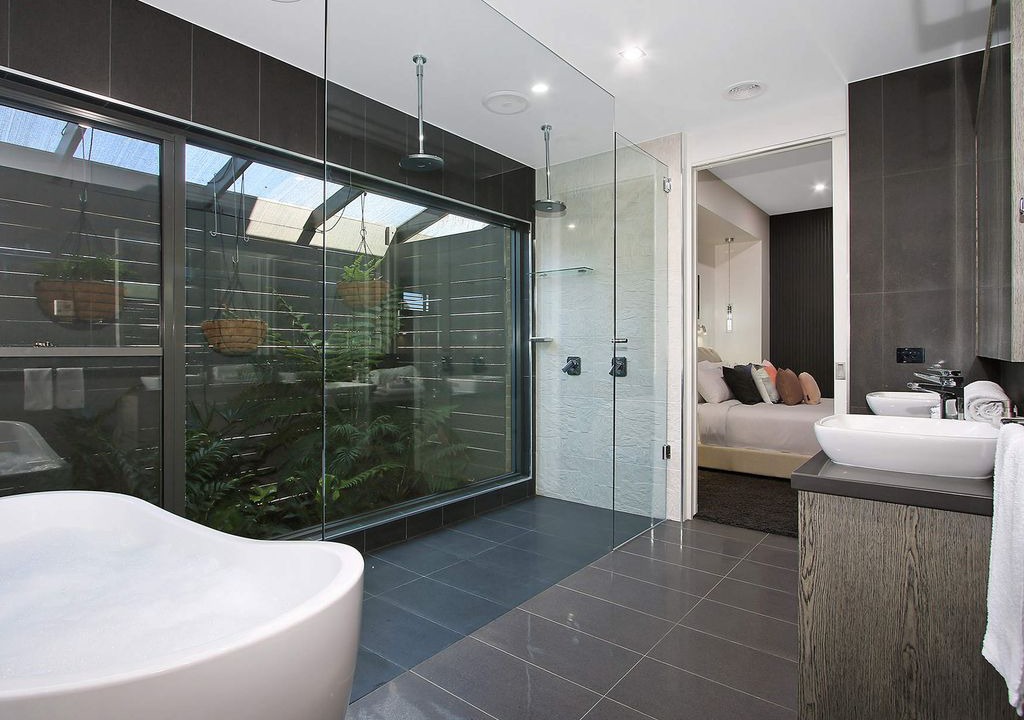 Photo of Bathroom in Yarrawonga