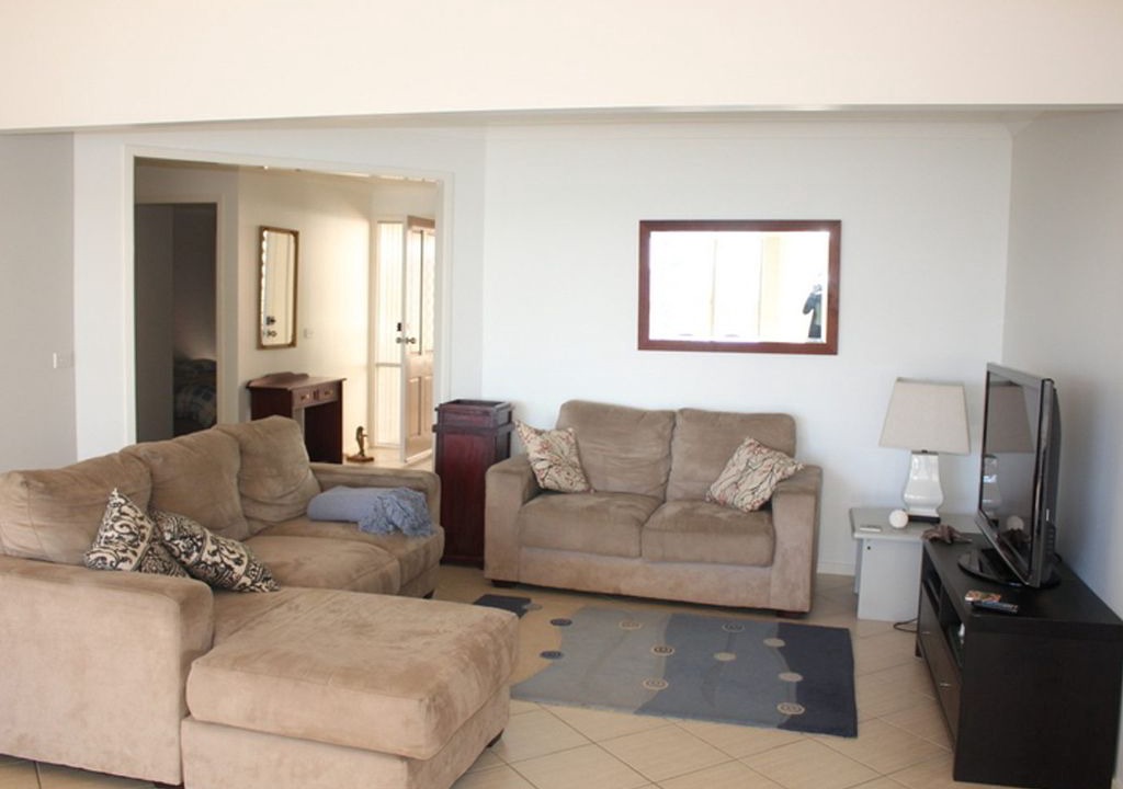 Photo of Livingroom in Denhams Beach