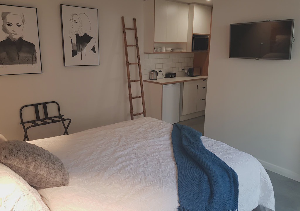 Photo of Bedroom in East Albury