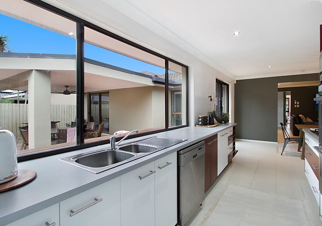Photo of Kitchen in Mermaid Waters