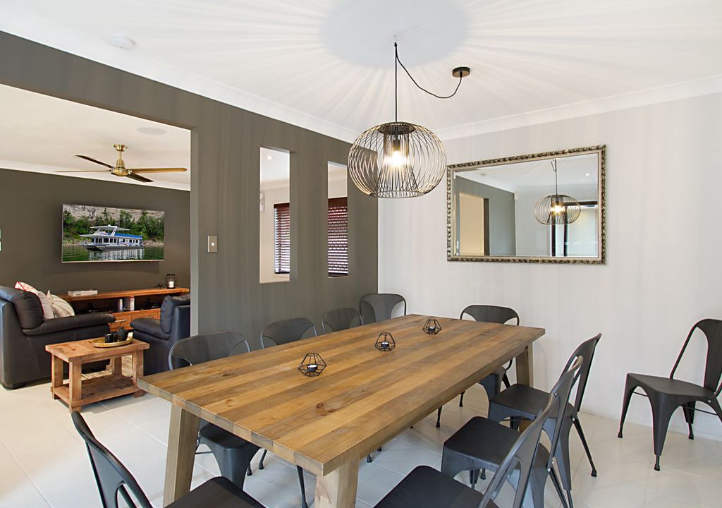 Photo of Livingroom in Mermaid Waters