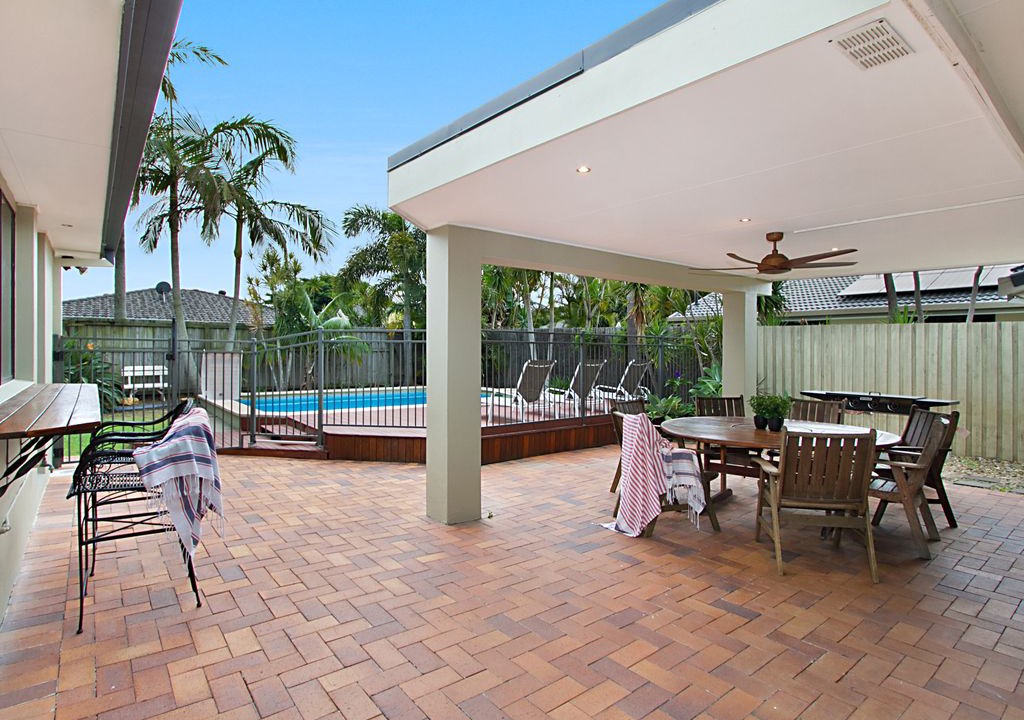 Photo of Patio Balcony in Mermaid Waters
