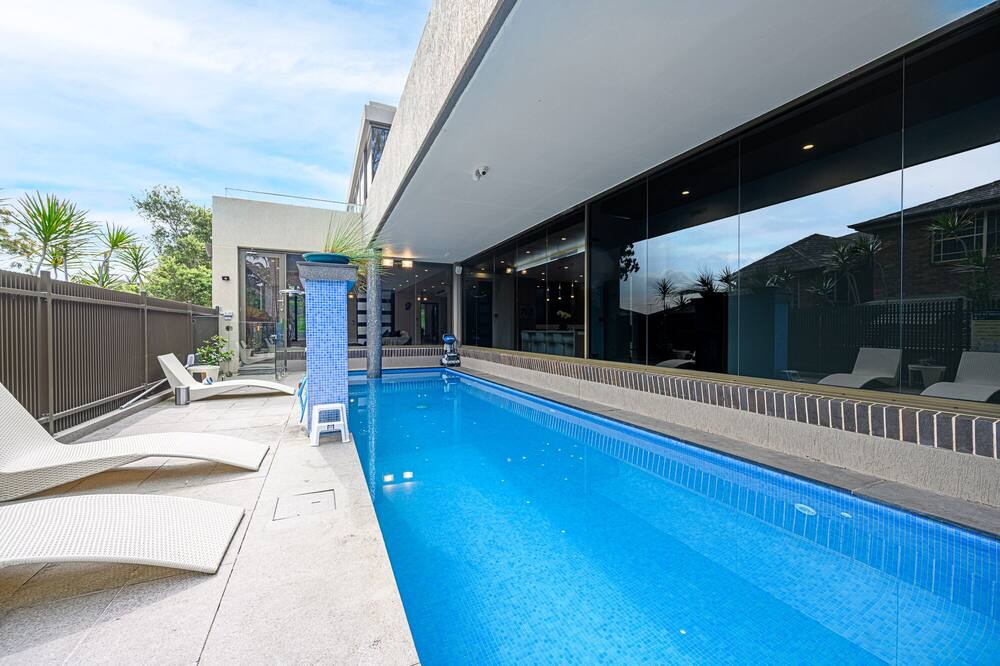 Photo of Outdoor in Putney