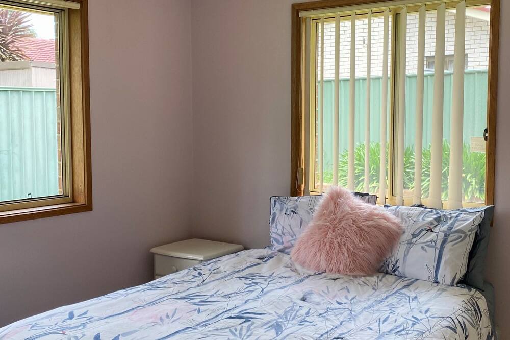 Photo of Bedroom in Tomakin