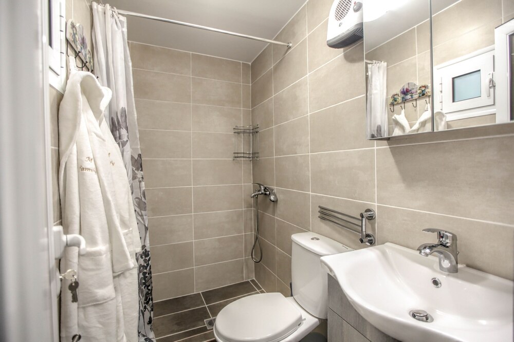Photo of Bathroom in Kastraki