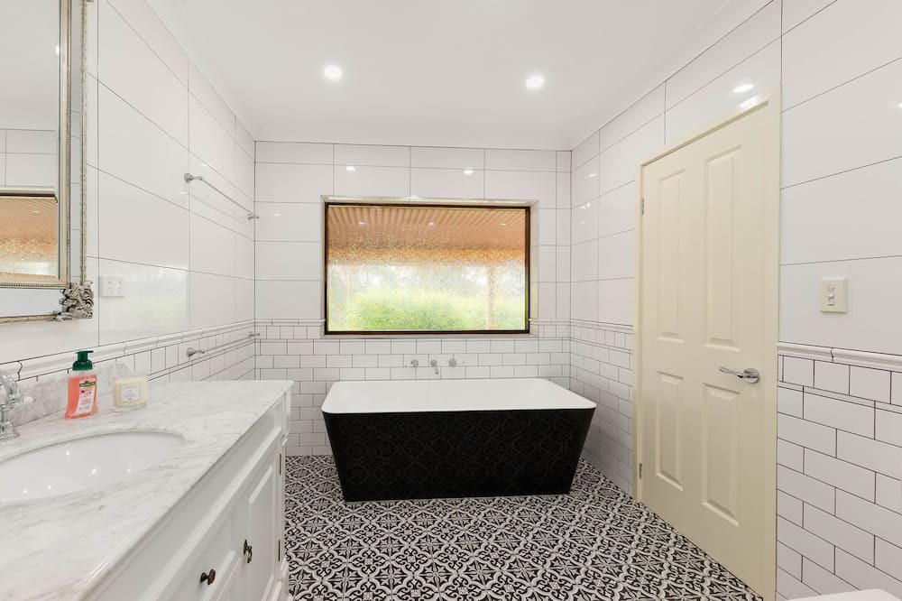 Photo of Bathroom in Durren Durren