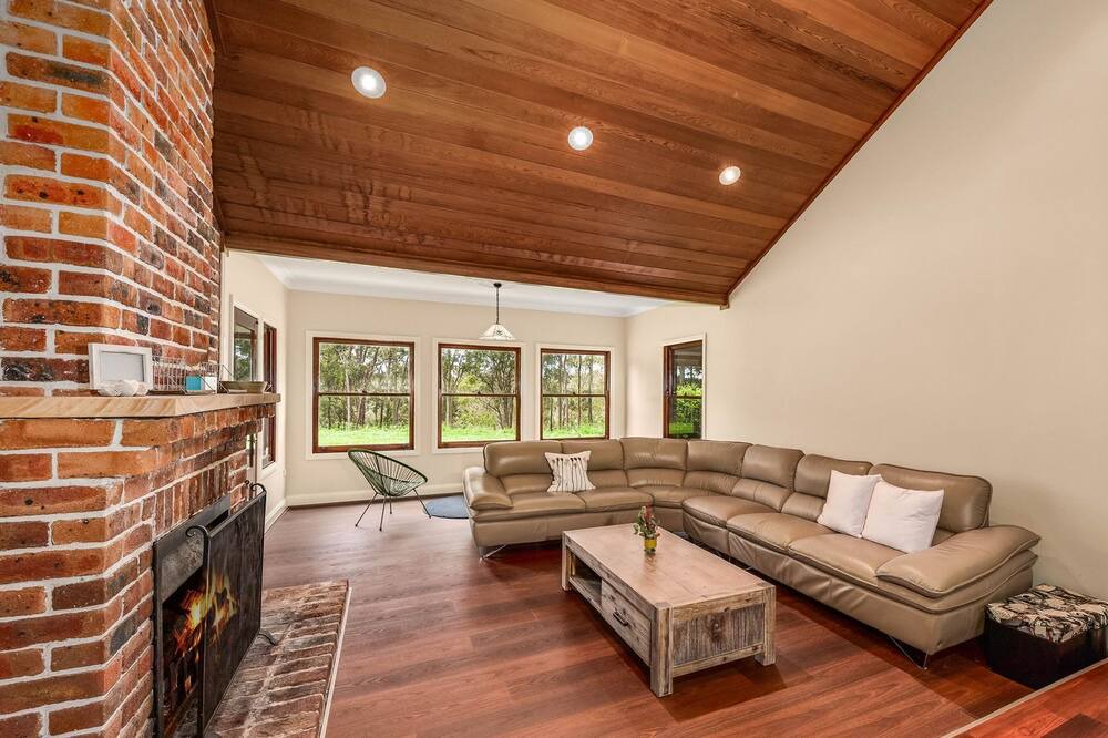Photo of Livingroom in Durren Durren