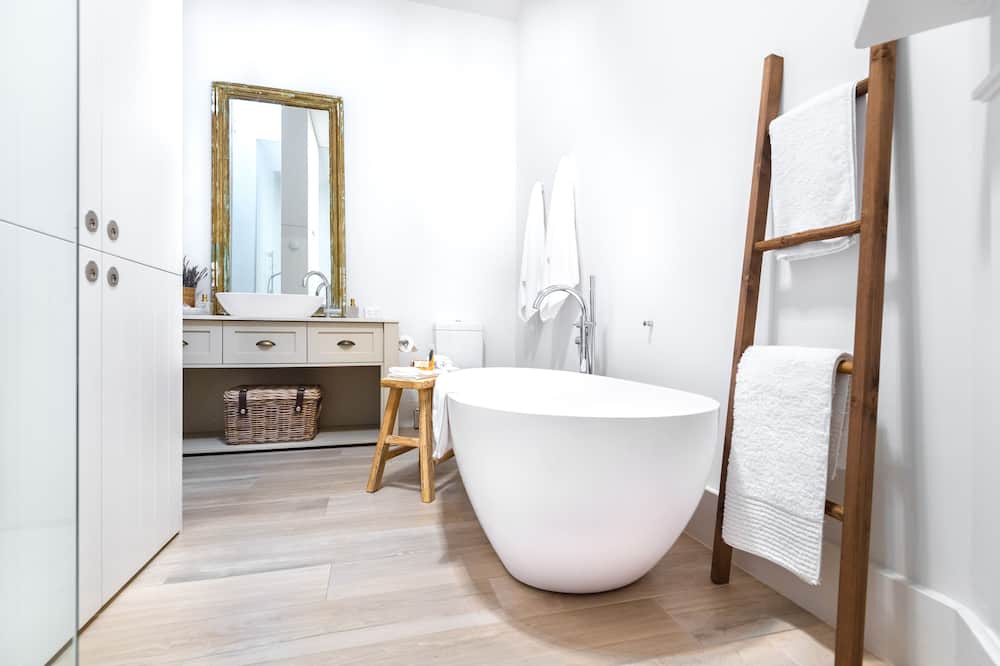 Photo of Bathroom in Battery Point