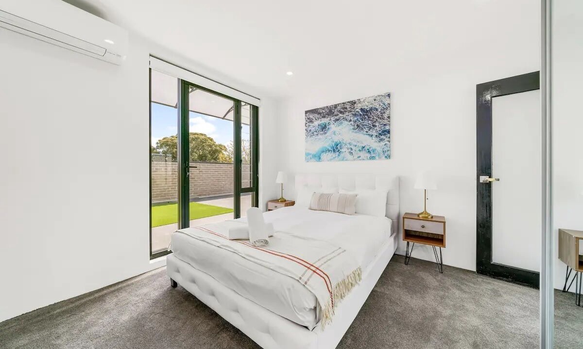 Photo of Others in Erskineville