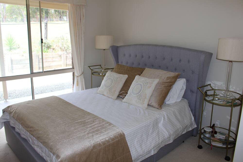 Photo of Bedroom in Quorrobolong