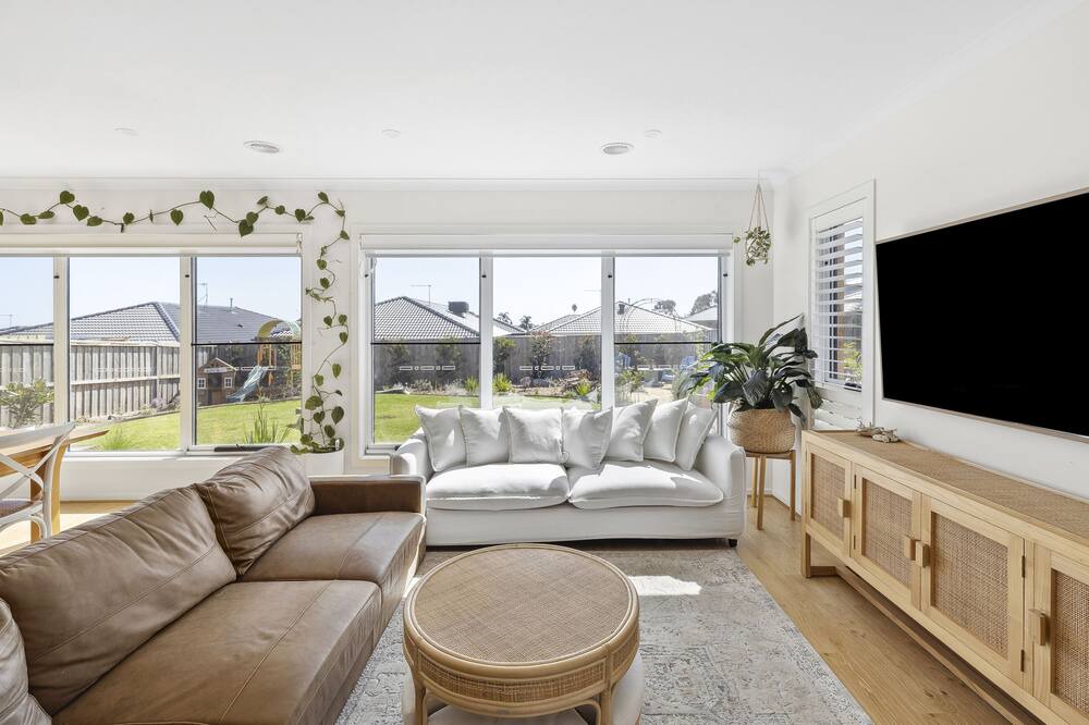 Photo of Livingroom in Clifton Springs